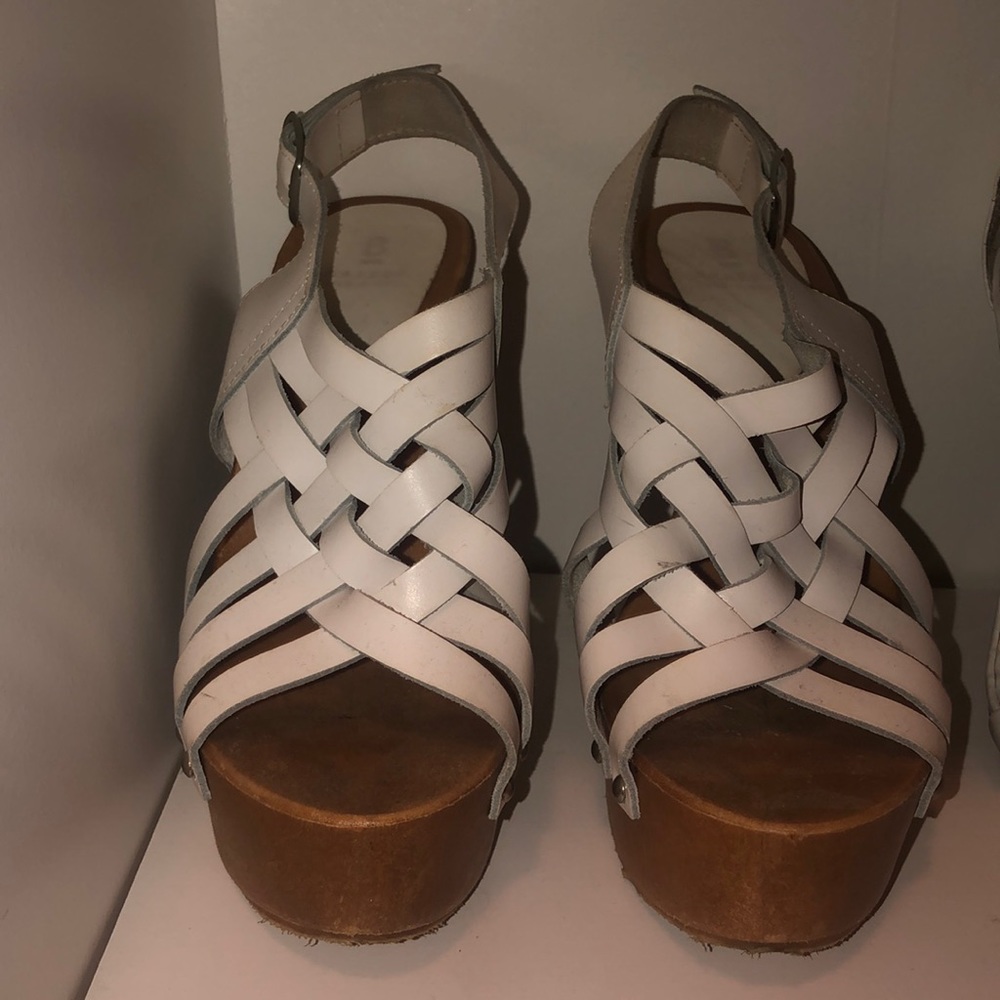BAKERS SHOES